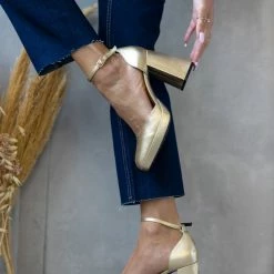 The Fashion Project Γόβες με μπαρέτα και φιάπα - Χρυσό