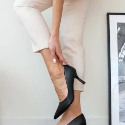 The Fashion Project Γόβες μυτερές με λεπτό τακούνι - Μαύρο