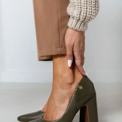 Γόβες μυτερές VIZZANO 1285.431 - Λαδί