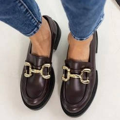 Loafers με μεταλλικό διακοσμητικό Estil - Μπορντό