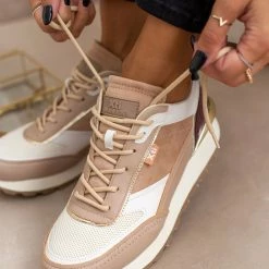 Xti Footwear Sneakers με χρυσή λεπτομέρεια Xti 140314 - Μπεζ