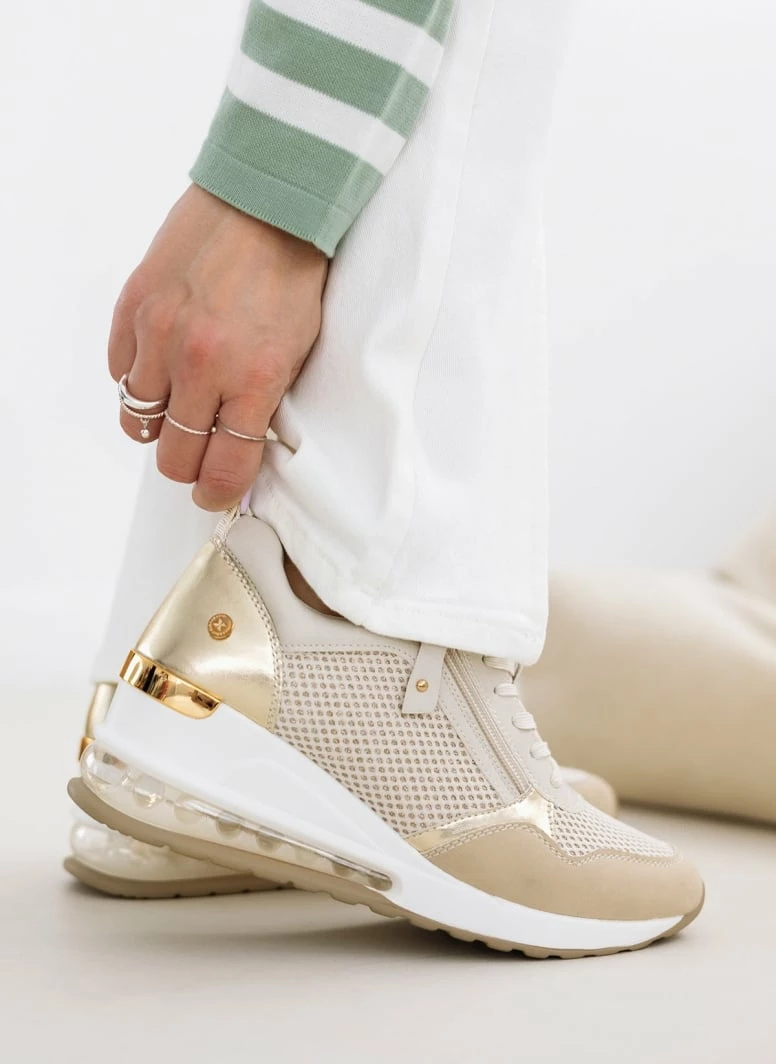 Xti Footwear Sneakers Wedges με αερόσολα Xti 141377 - Μπεζ