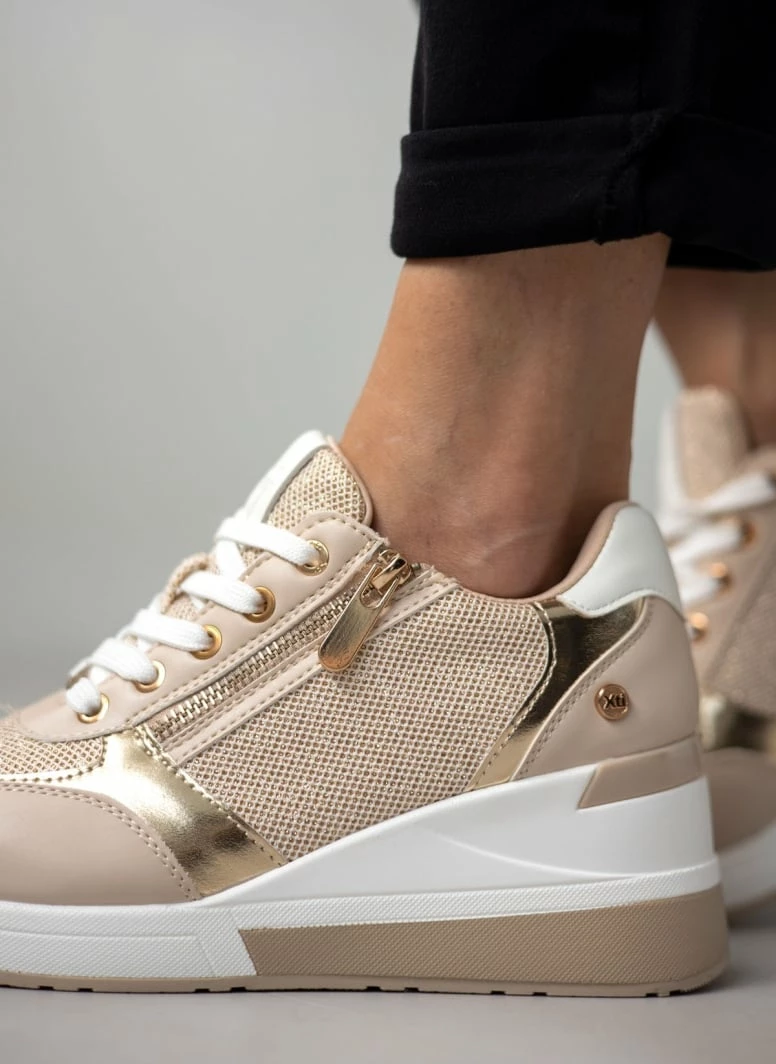 Xti Footwear Sneakers Wedges με φερμουάρ Xti140973 - Χρυσό